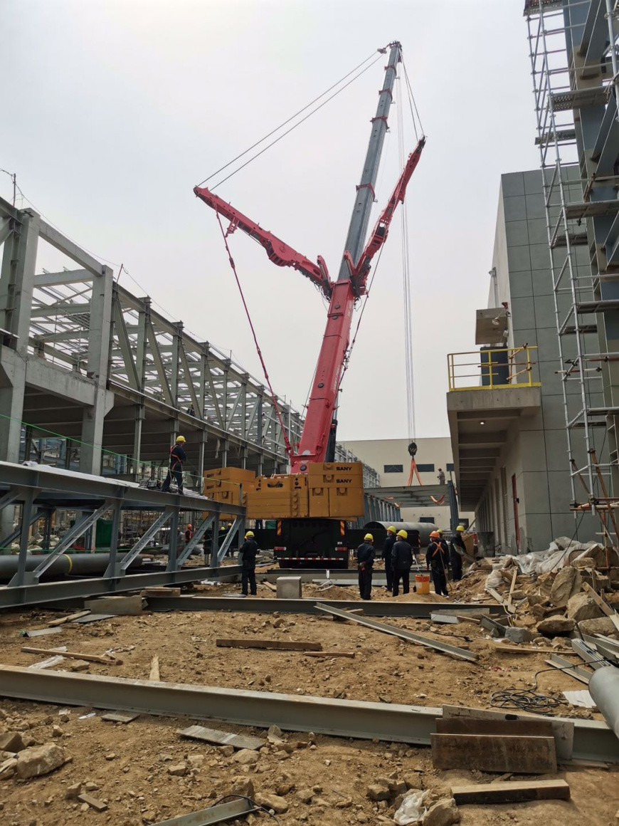 起重機(jī)工地吊裝